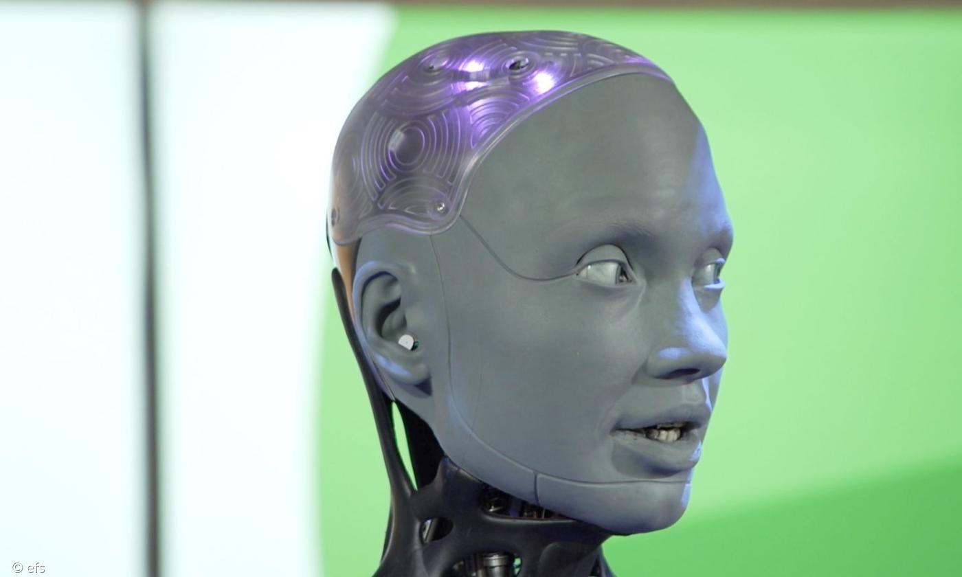 Ein Roboter mit menschlichem Gesicht