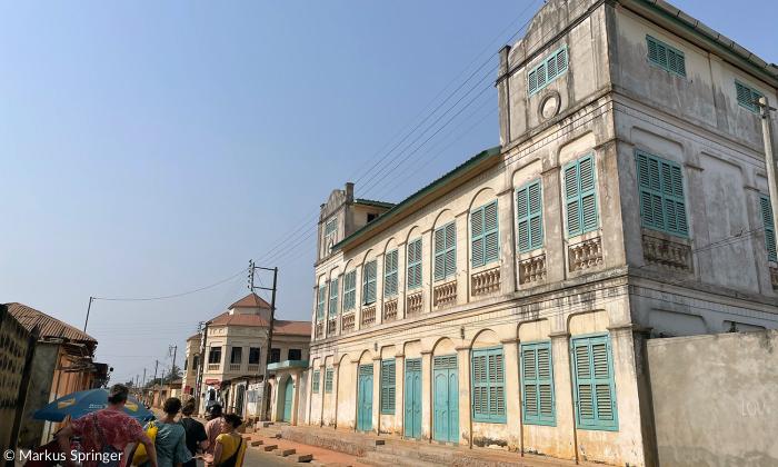 Koloniales Erbe: Straßenszene in Ouidah.