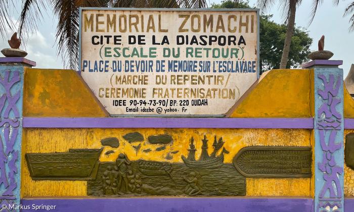 Erinnerung an das Schicksal der Sklaven: das Memorial Zomachi, Ouidah, Benin.