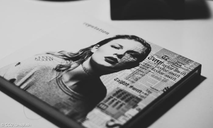 Ein Gemälde von Popikone Taylor Swift
