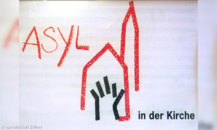 "Asyl in der Kirche", dazu ein Logo, das eine rote Kirche und eine schwarze Hand zeigt