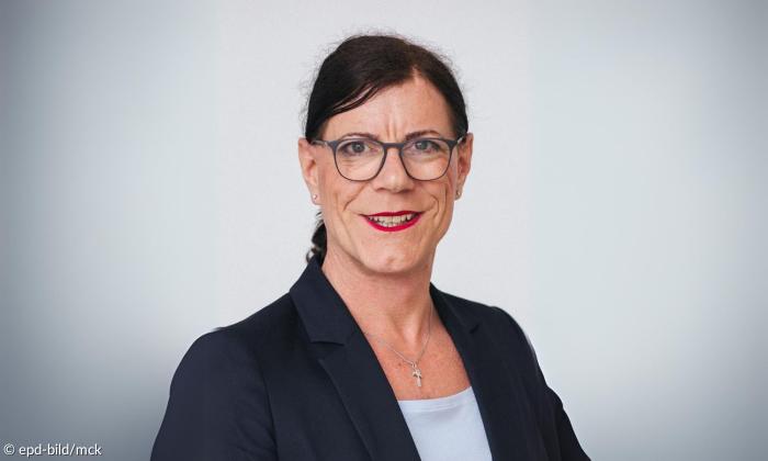 Eine Frau mit Brille