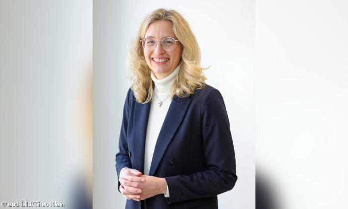Eine Frau mit Brille