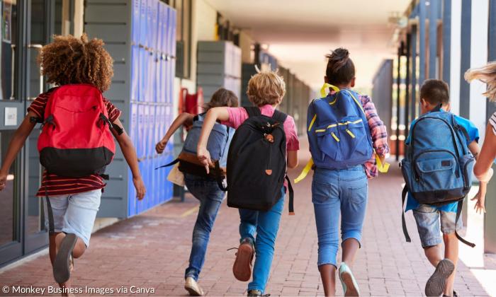 Kinder in der Schule