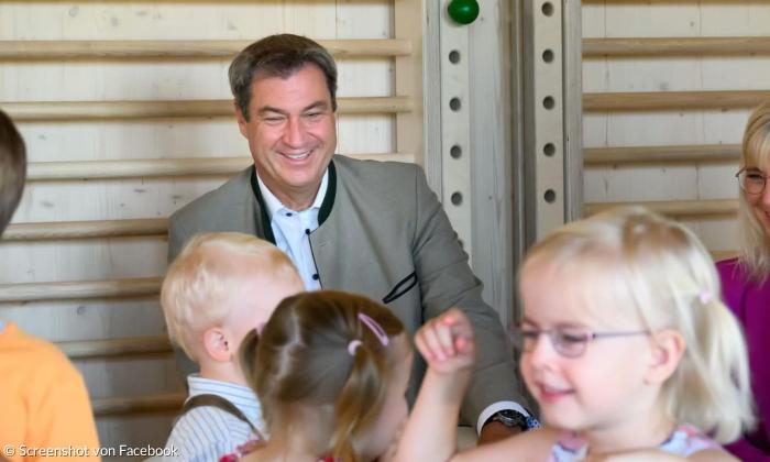 Ministerpräsident Markus Söder beim Besuch einer Kita im Jahr 2022