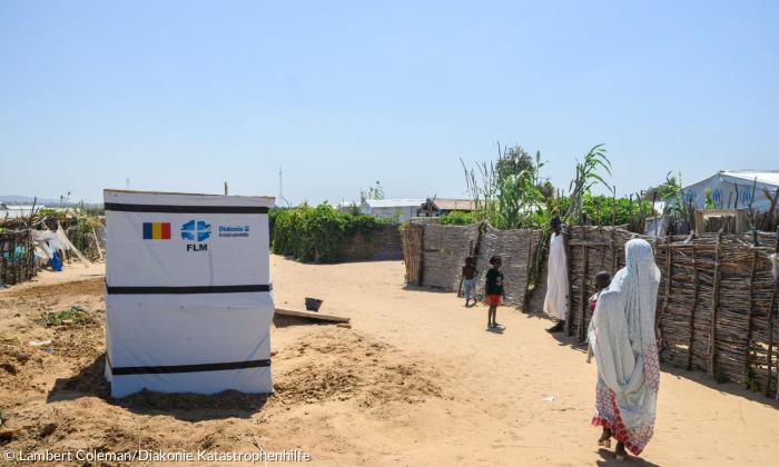 Latrine in einem Flüchtlingscamp