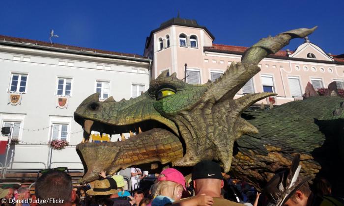 Drachenfigur in dem ort Furth
