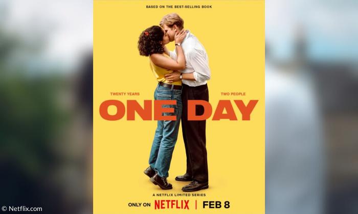 Das Bild zeigt ein Serienplakat mit Aufschrift "One Day". Darauf sind zwei Menschen, eine Frau und ein Mann, die sich leidenschaftlich küssen. Sie stellt sich dabei auf die Zehenspitzen.