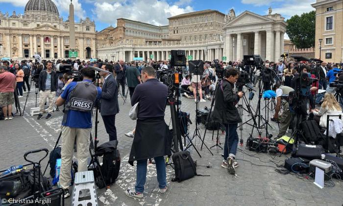 Medienvertreter, die zum Papst-Konklave in den Vatikan gereist sind