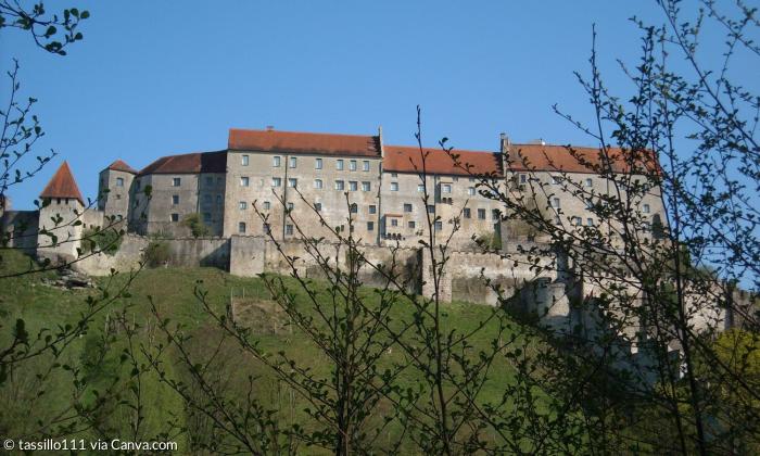 Blick auf die Burg Burghausen