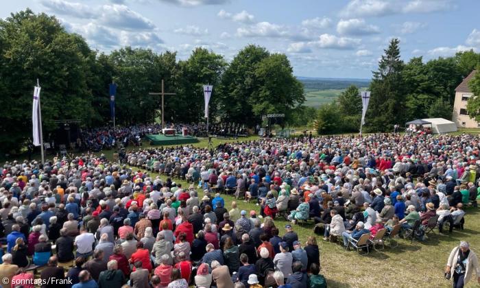 Bayerischer Kirchentag 2025 auf dem Hesselberg