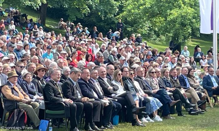 Bayerischer Kirchentag 2025 auf dem Hesselberg