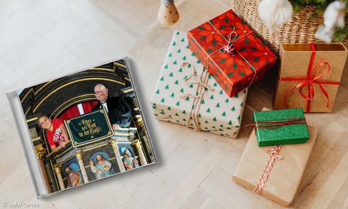 CD unter WEIHNACHTSBAUM