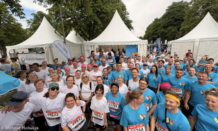 Menschen in Lauf-Trikots