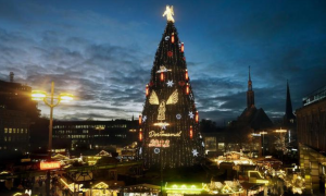 Größter Weihnachtsbaum der Welt in Dortmund