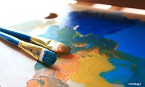 Pinsel auf Palette 