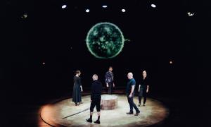 "Chronik der laufenden Entgleisungen" im Münchner Metropoltheater.