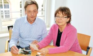 Oliver und Karola Schürrle am ‎5. ‎Februar ‎2020 bei der Eröffnung der Segen.Servicestelle in Nürnberg. 