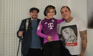 Zwei Männer und ein Junge