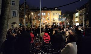 zahlreiche Menschen nahmen am 9. November teil