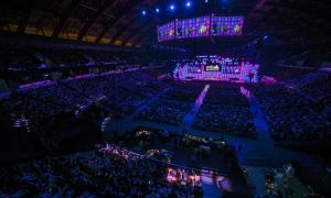 Arena mit Besuchern