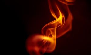 Eine Flamme