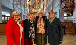 Erika Dietrich-Kämpf, Claudia Dentzer, Friederike Enser und Maria Rummel in der Bad Windsheimer Kilianskirche.