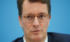 Gesichtaufnahme von Ministerpräsident des Landes NRW Hendrik Wüst