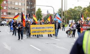 "Team Menschenrechte" in Nürnberg bei einer Demonstration